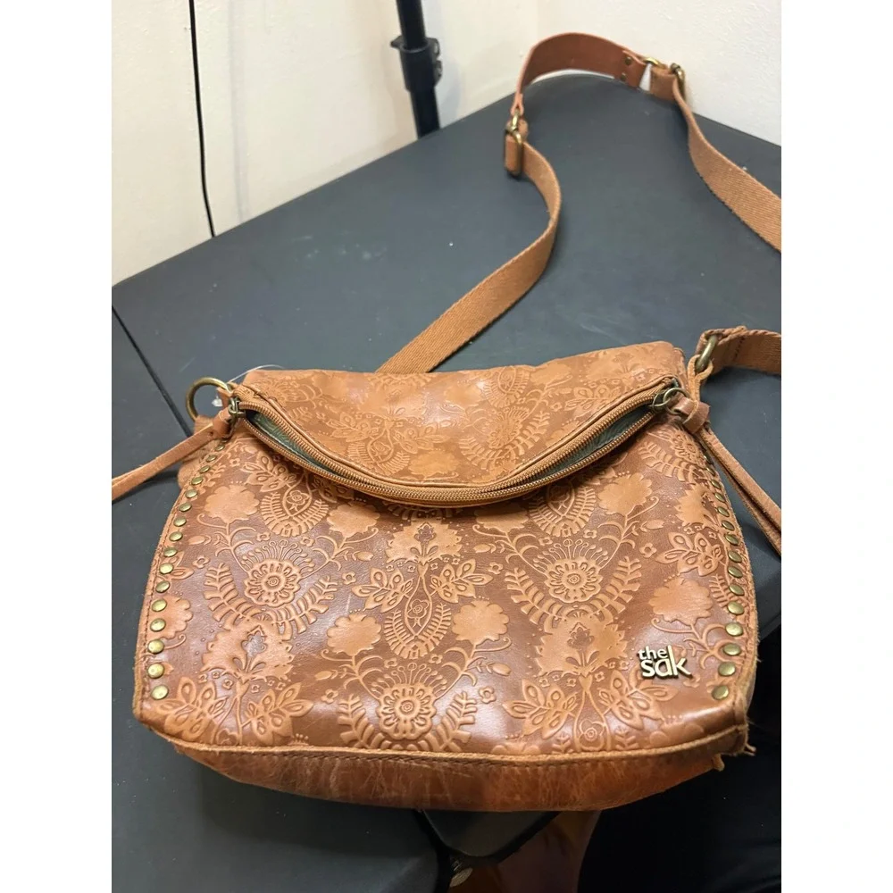 The Sak Tan Leather Embossed Floral Crossbody Bag Studded Boho Messenger